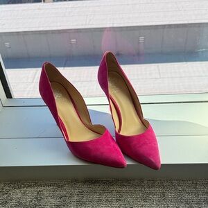 Vince Camuto Fuchsia Suede Heels